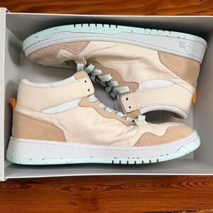 Oncept Philly Leather and Suede Sneaker